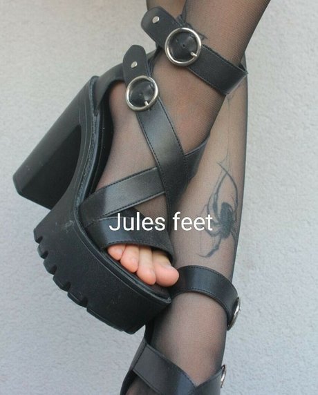 Jules Feet star adult pics