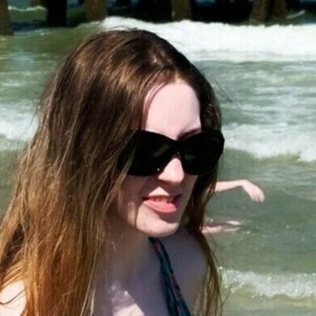 Veerya19 hot actress pic