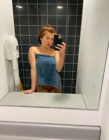 alicee foxx star naked image