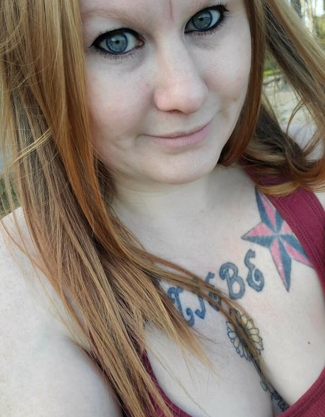 stonedginger88 beautiful model image