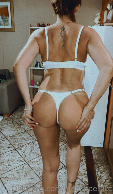 lunasuperhot pornstar exclusive pictures