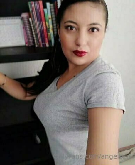 angelb n nice actress photo