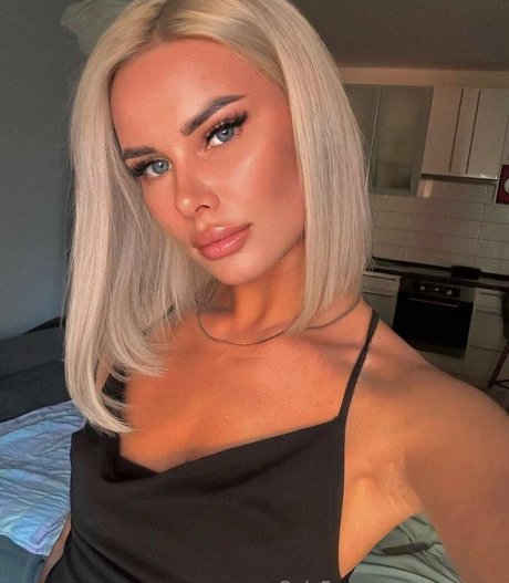 lina xena top pornstar picture