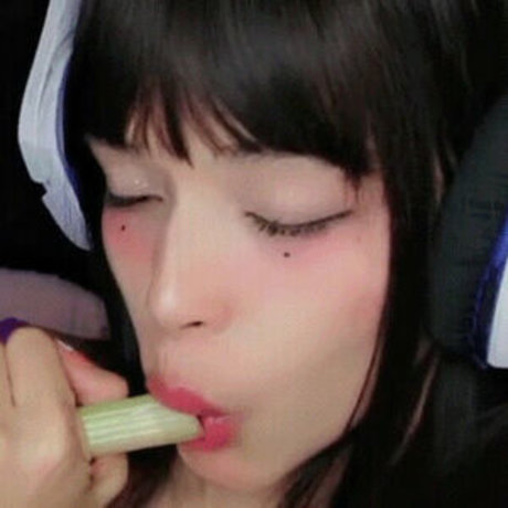 CristalU__U star naked pic