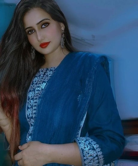 Aniza Hazel pornstar naked picture