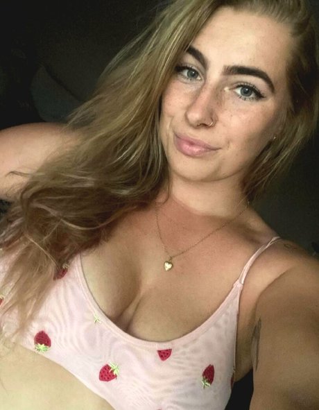 Blondinbelka beautiful pornstar archive