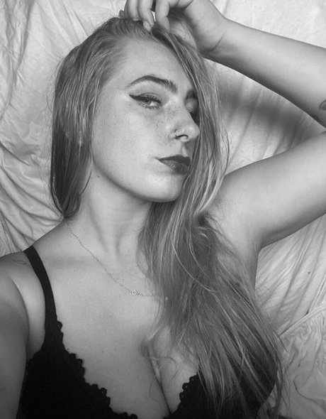 Blondinbelka star exclusive pics