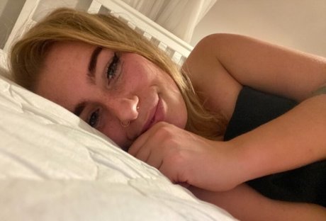 Blondinbelka sexy model img