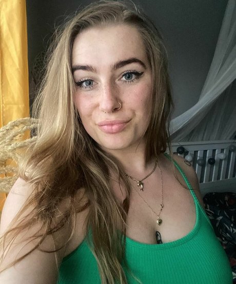 Blondinbelka pornstar sexy pics