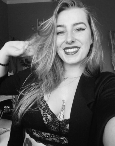 Blondinbelka actress photo