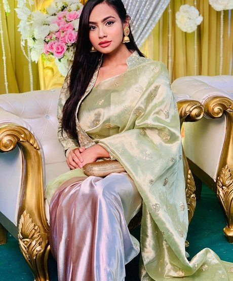 strip nude onlyfans hot naked pic