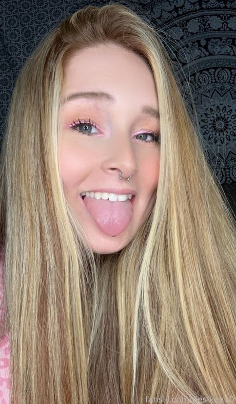 arab babe onlyfans erotic img