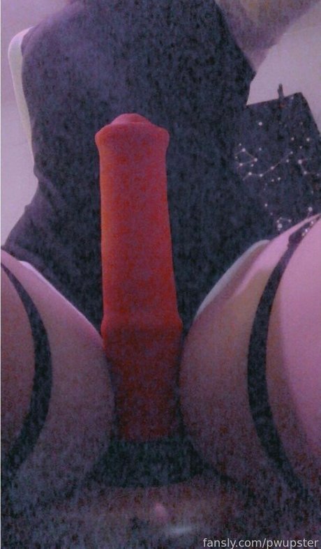 pwupster star erotic images
