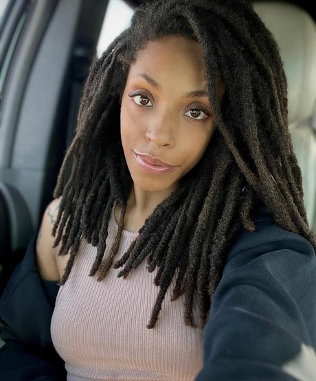 coleylox model image