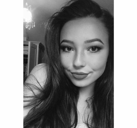 Lydia Harrison pornstar naked photos