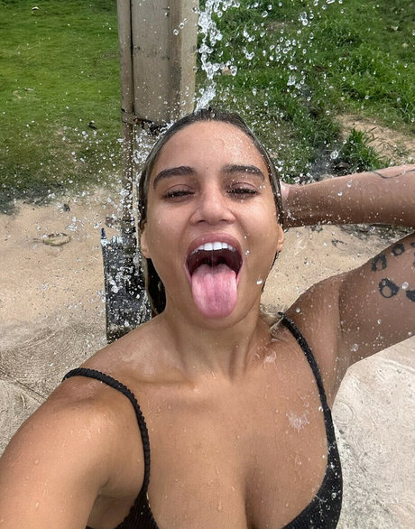 Salah Brooks adult actress pictures