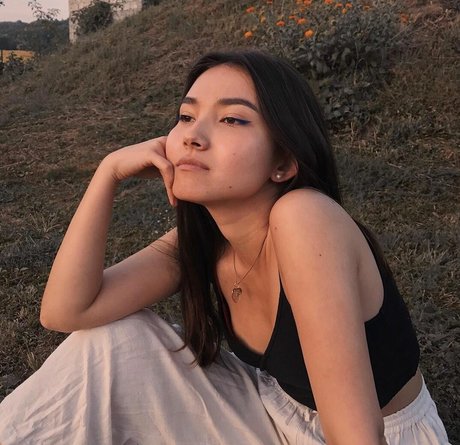 Maria Zhang star beautiful photo