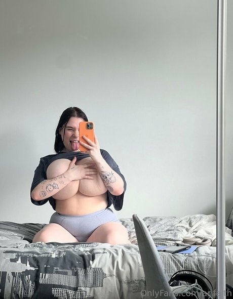 arifaith exclusive pornstar photos