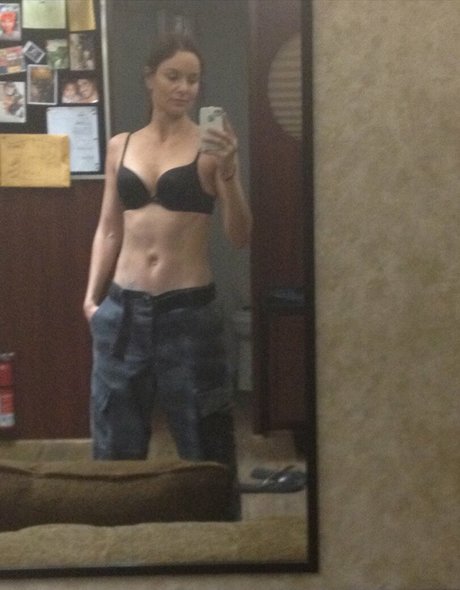 Sarah Wayne Callies model top photo