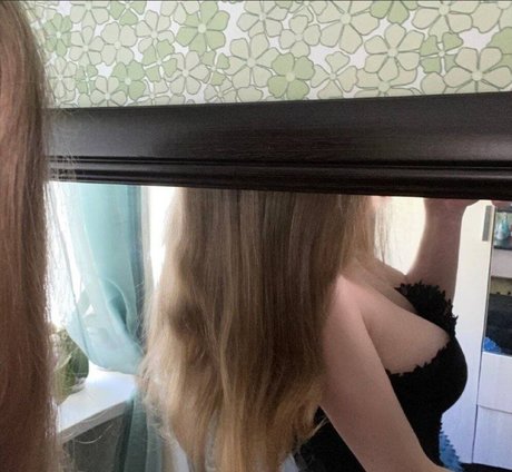 katrlvinaa pornstar pretty image