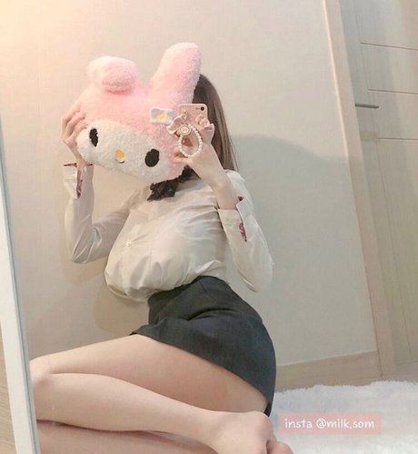 milksom beautiful pornstar archive