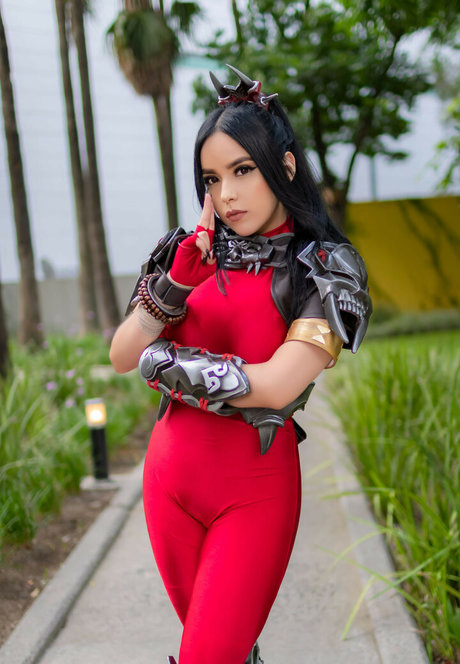 KarenG Cosplay beautiful star images