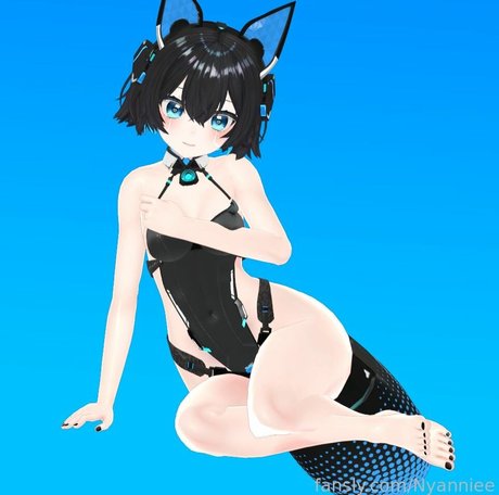 Nyanniee high quality actress pictures