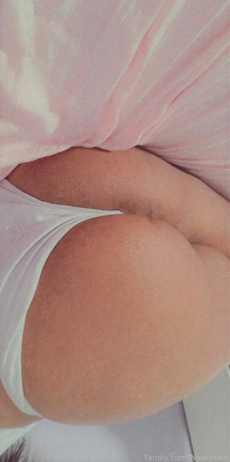 Nyanniee model adult galleries