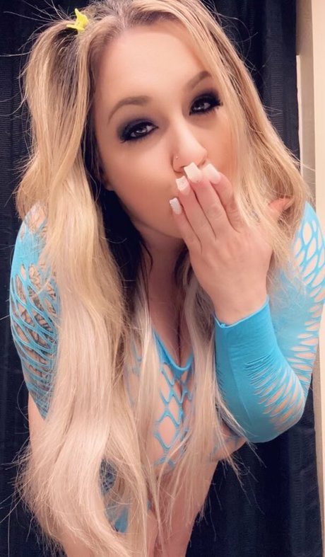 Baileysparx erotic pornstar photos