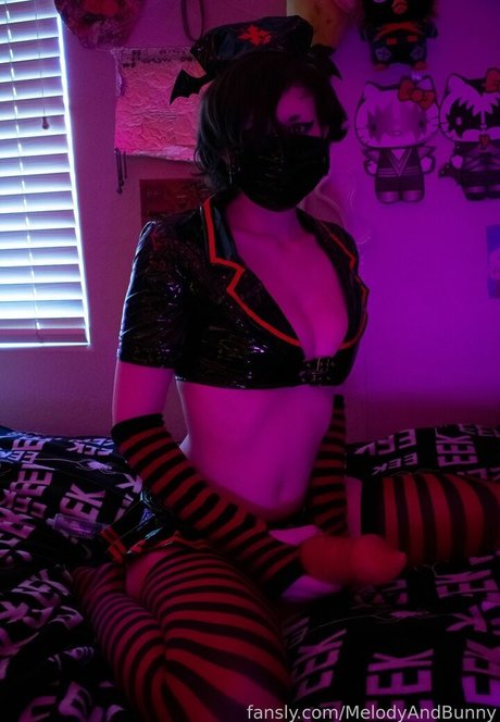 BrokenBunnys erotic model gallery