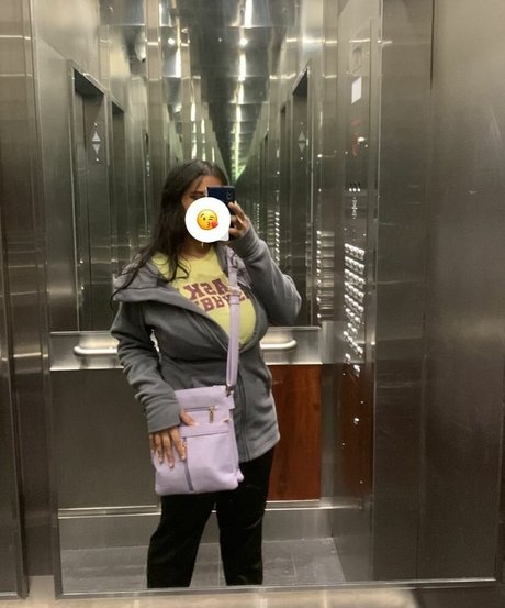 Desi Aurora naked pornstar pics