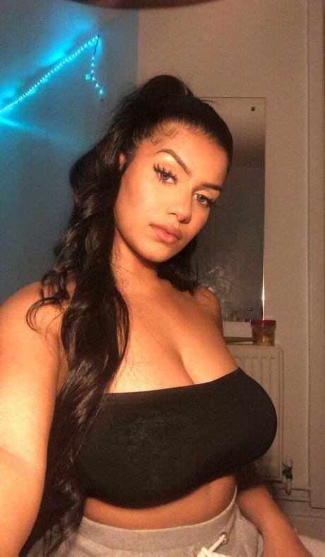 Abida perfect actress gallery