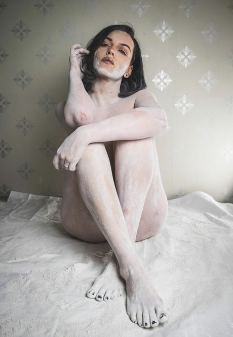 TheFallenBabe hd model picture