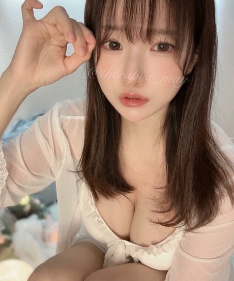 Mei Yamamoto model adult images