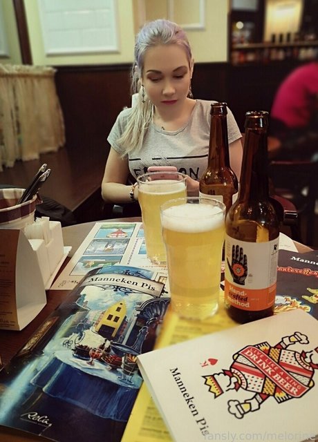 LeaFoxy nice pornstar pictures