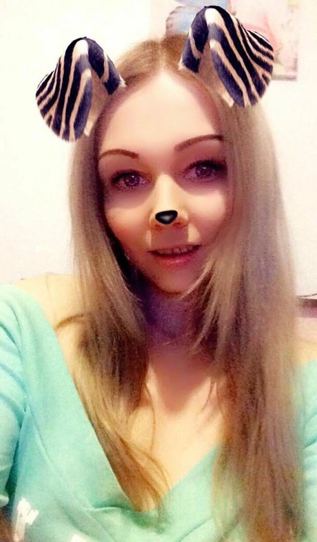 LeaFoxy star beautiful pictures