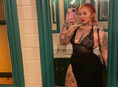 metalbubsxo star hot pictures