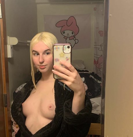 angelovelace Profile pic