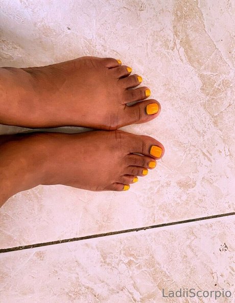 OfficialLadiiScorpio pornstar naked img