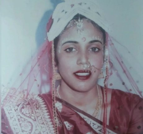 Nayoni Dutta model hot image