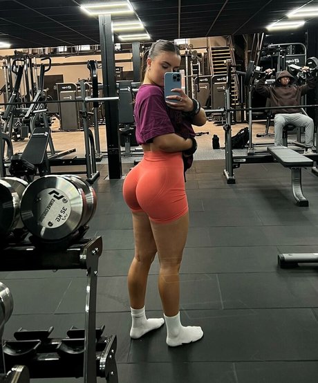 MIA GREEN star adult gallery