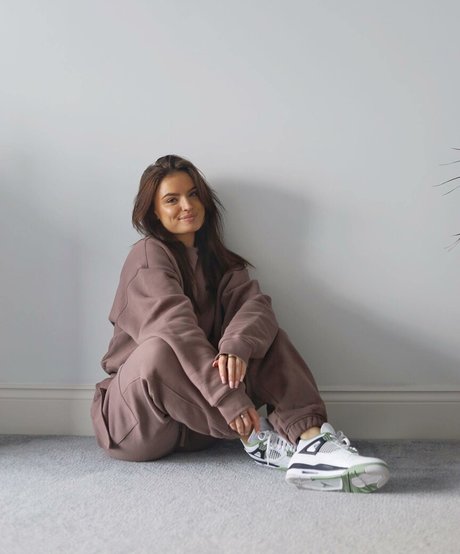 MIA GREEN star pretty gallery