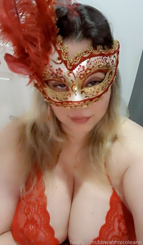 bbwannnicoleann nude model galleries