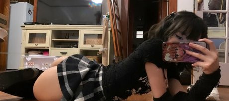 Linaboobie model hot image