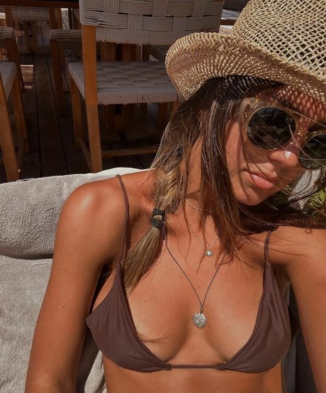 Martina Vendali model perfect picture