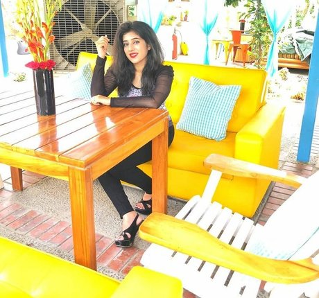 Apoorva Bhalla model porn photos