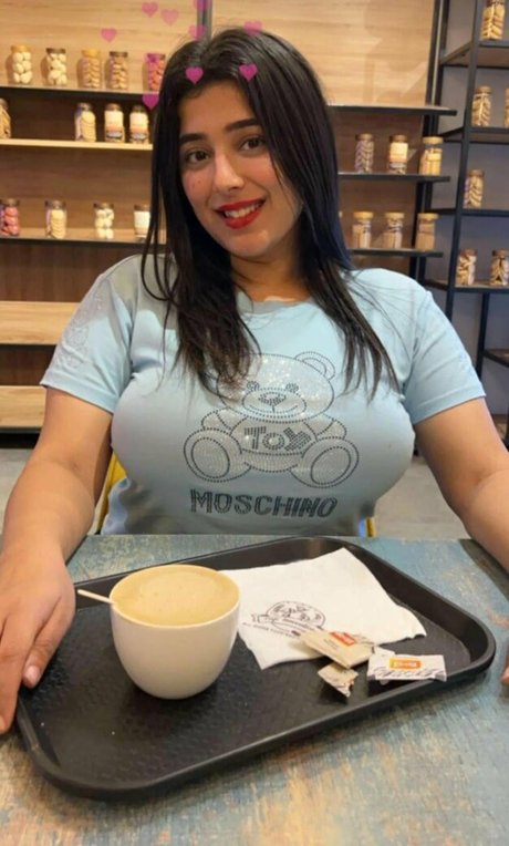 Apoorva Bhalla perfect model img