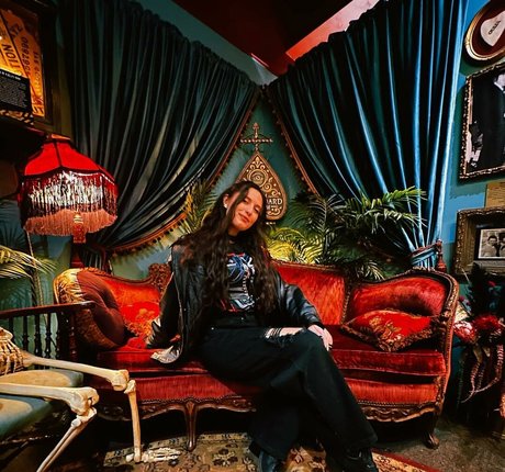 Ashley Jolly top model images