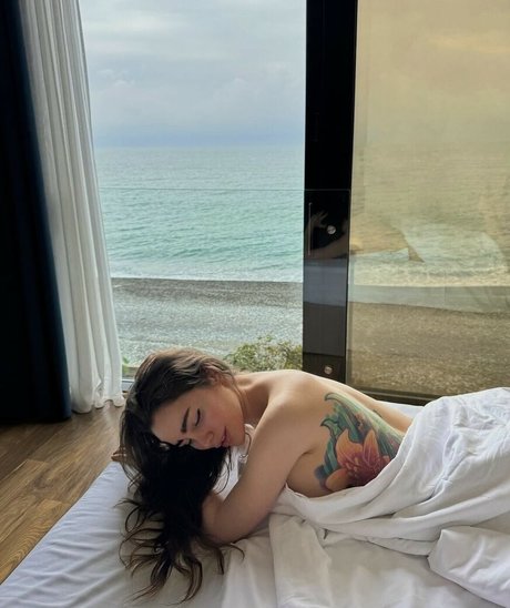 Toma Zhdanova high quality actress pic