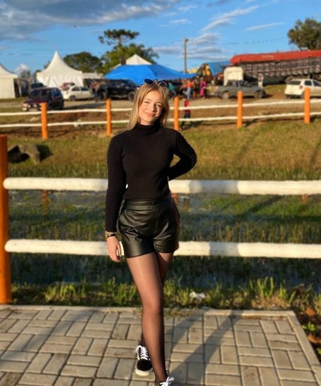 Maria Eduarda Kanarski xxx pornstar images